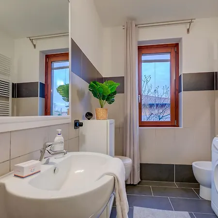Appartamento Lenni Apart. Swimming Pool And Lake + Wifi - Happy Rentals Leggiuno