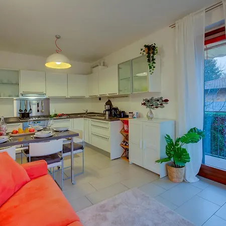 Lenni Apart. Swimming Pool And Lake + Wifi - Happy Rentals Appartamento *