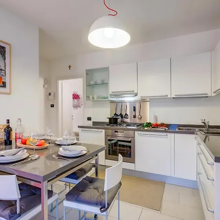 Lenni Apart. Swimming Pool And Lake + Wifi - Happy Rentals Appartamento *