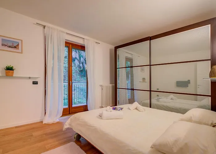 アパート Lenni Swimming Pool And - Happy *