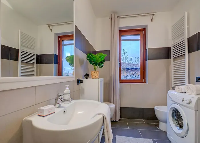 Apartament Lenni Swimming Pool And - Happy Leggiuno